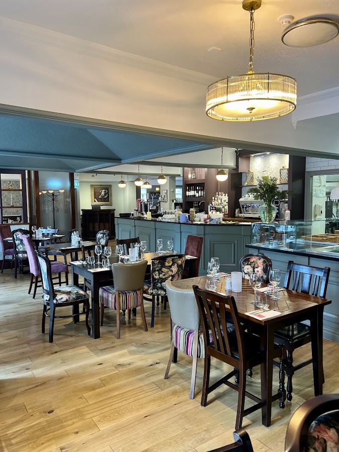 Salute At The White Swan