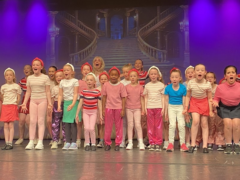 Performing Arts Lessons at Footlights Bury Stage School