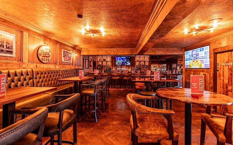 Hickory's Smokehouse Adel