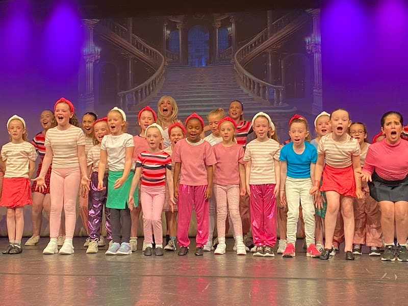 Performing Arts Lessons at Footlights Bury Stage School