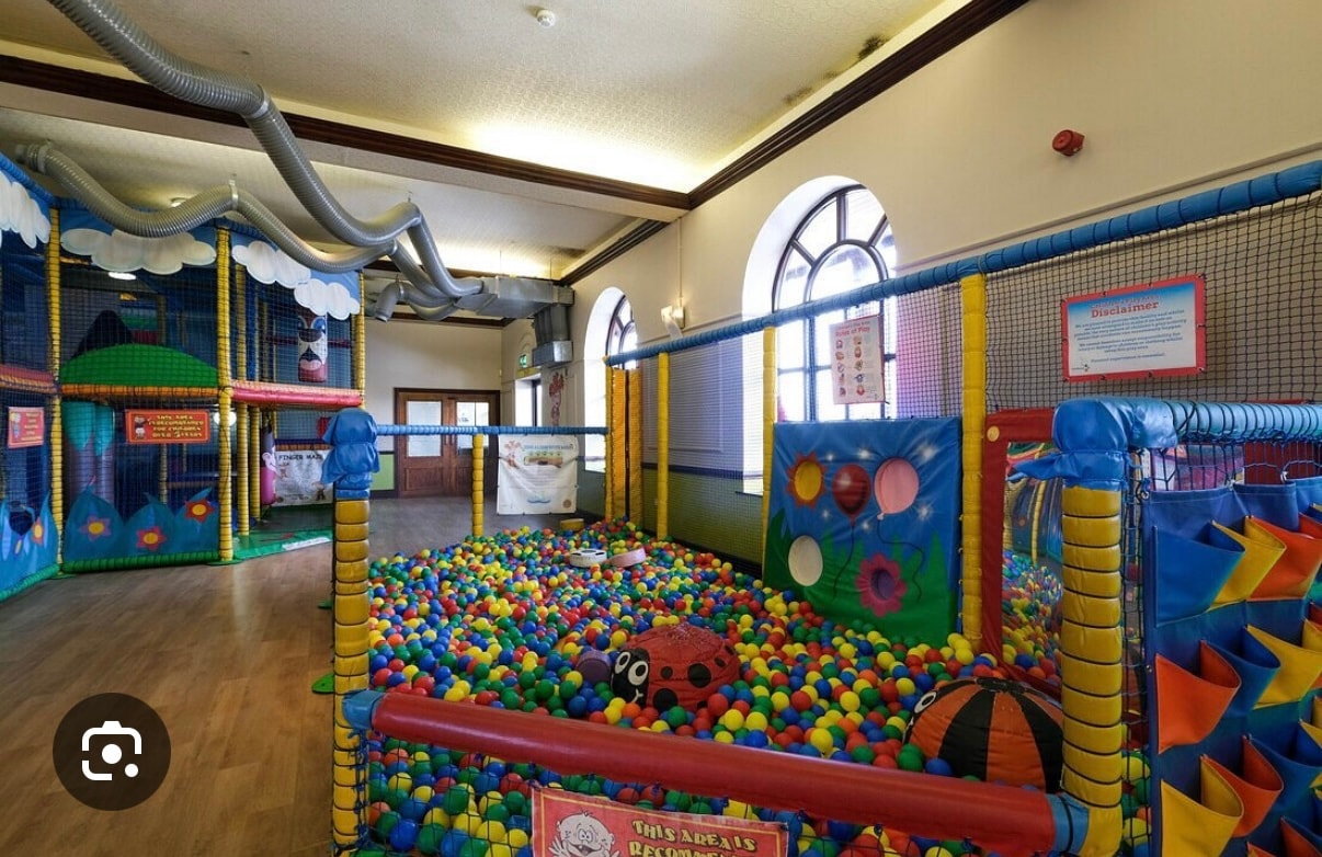 Wacky Warehouse - Stanley Ferry