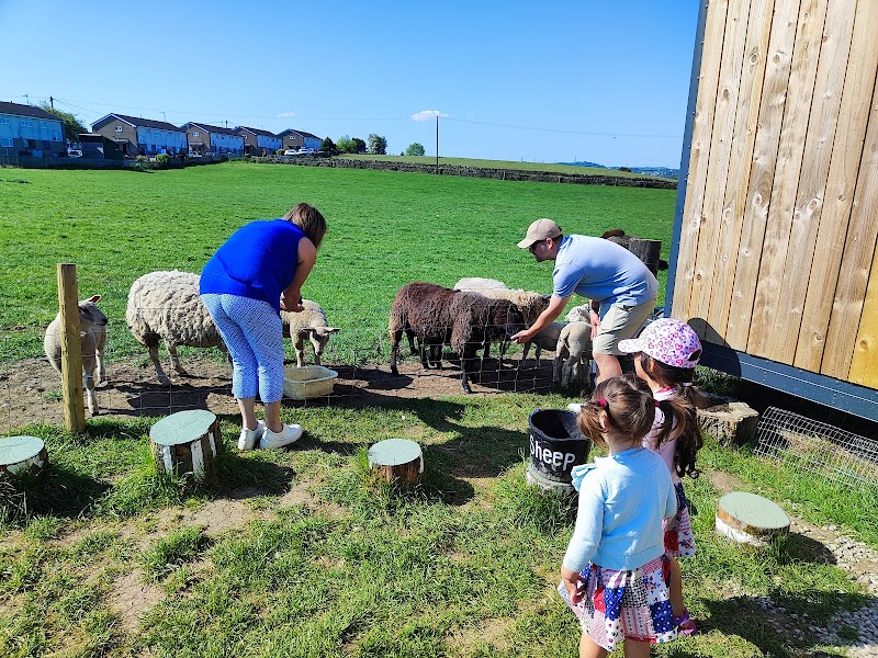 Pre-School Farm Sessions at Little Farmers Cabin